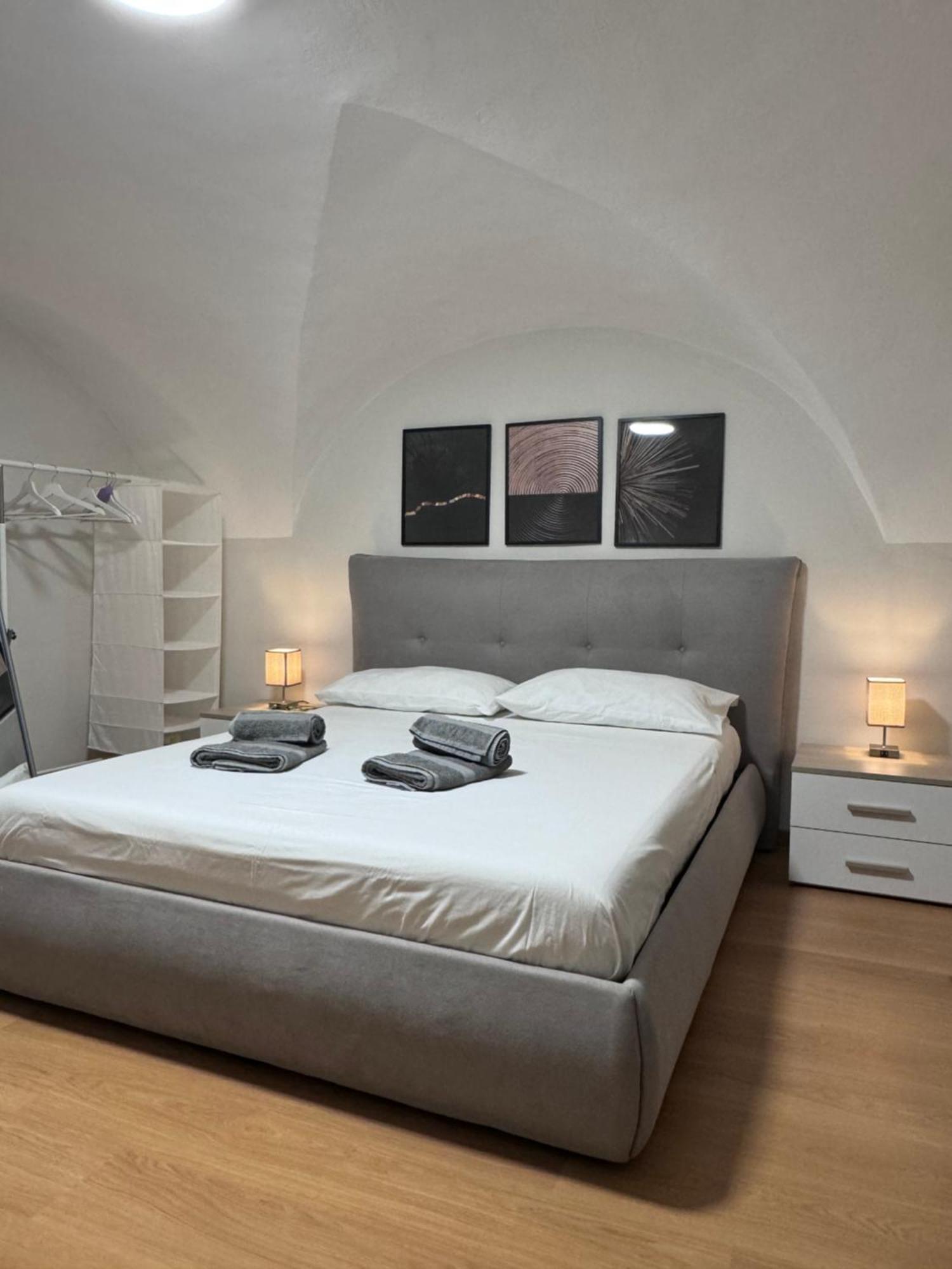 Almond Apartment Катания Экстерьер фото